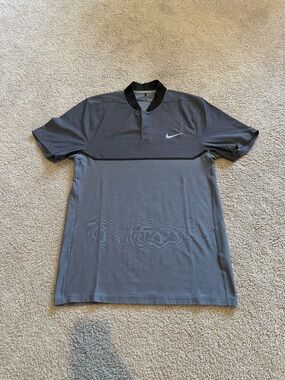 Nike Men's Modern Fit Blade Golf Polo
